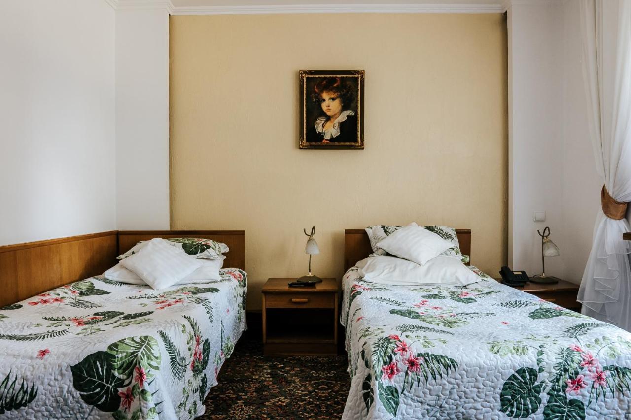 Hotel Marko プシェムィシル エクステリア 写真