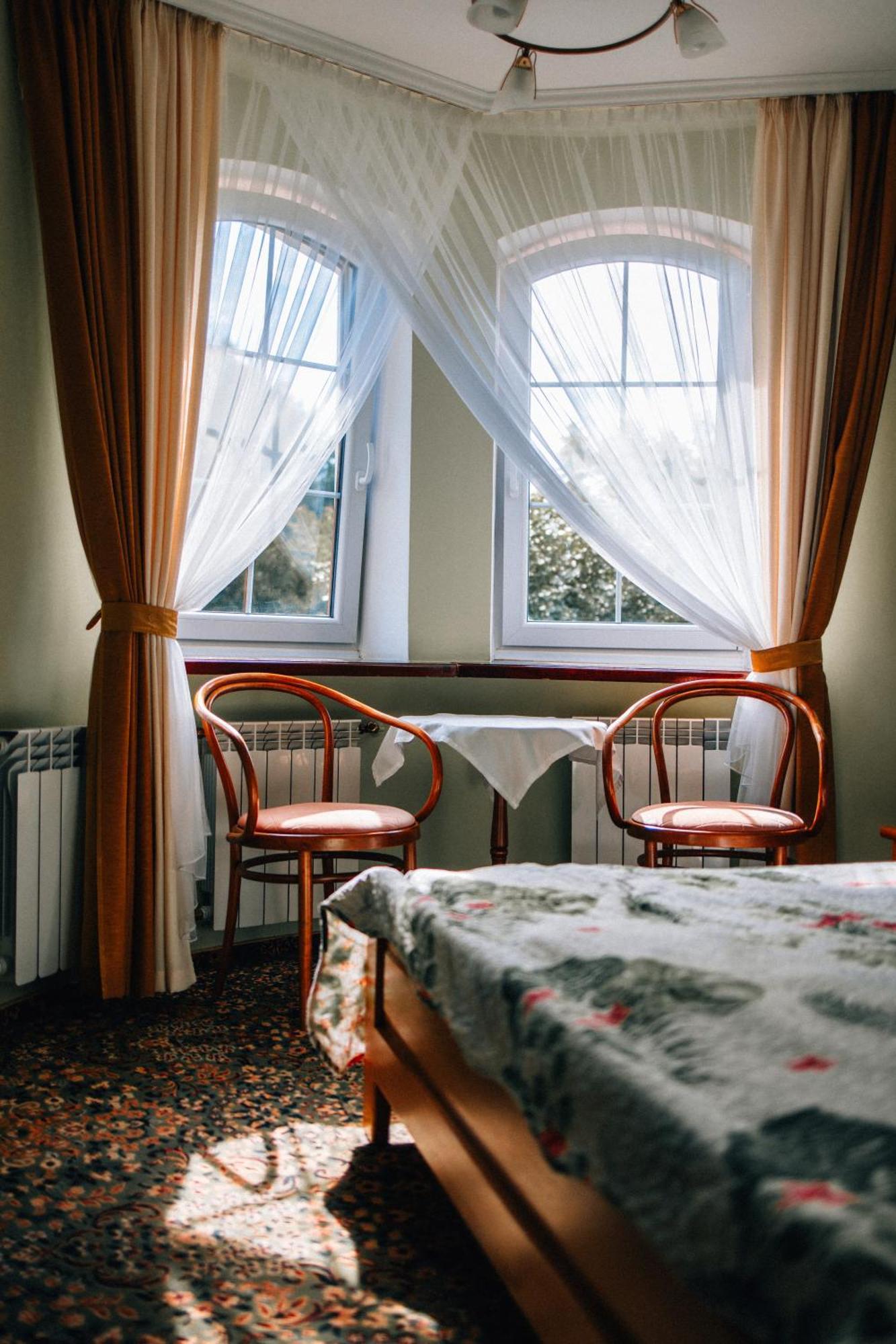 Hotel Marko プシェムィシル エクステリア 写真